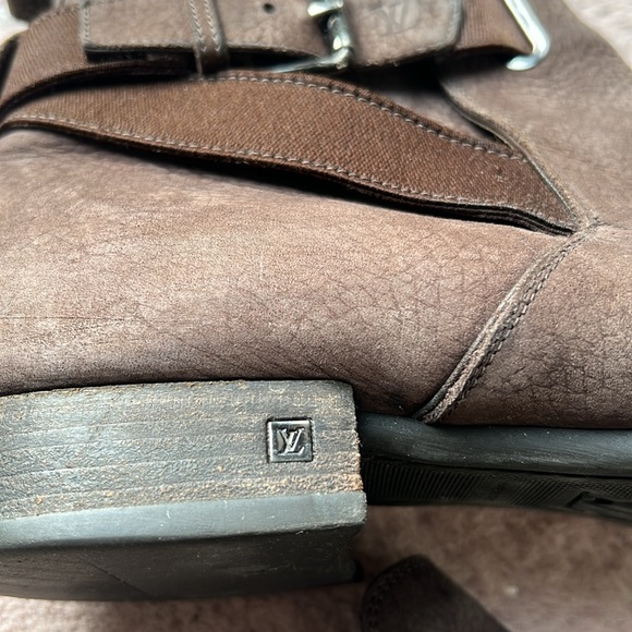 Authentic Louis Vuitton Chelsea rodeo boots 10 - Picture 8 of 8